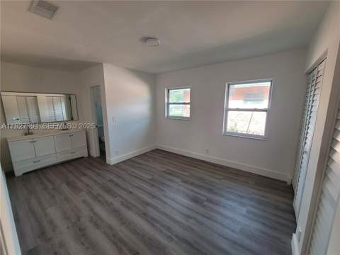 15140 NW 18th Ave, Miami Gardens FL - photo 8 of 15
