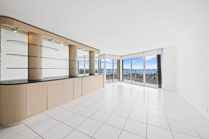 2 bedroom Condominium at 1000 Quayside Terrace 1606, Towers of Quayside, Miami — photo 2