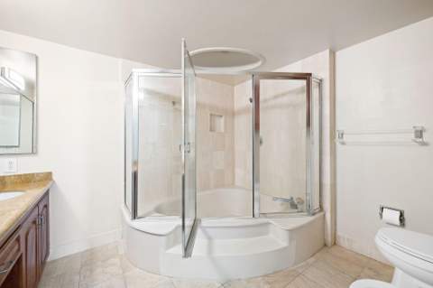 1000 Quayside Terrace 1606, Miami FL - photo 22 of 57