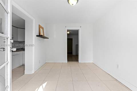 2262 NW 4th St, Miami FL - photo 18 of 30
