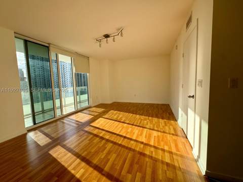 50 Biscayne Blvd 1703, Miami FL - photo 6 of 34