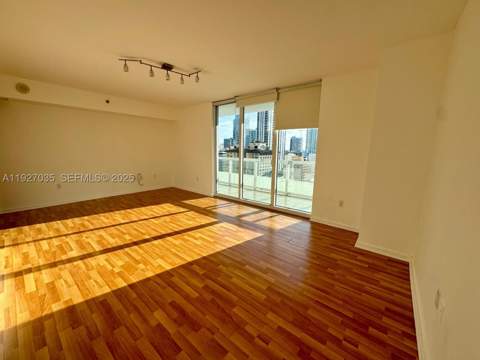 50 Biscayne Blvd 1703, Miami FL - photo 7 of 34