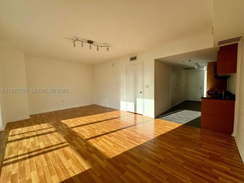 50 Biscayne Blvd 1703, Miami FL - photo 8 of 34