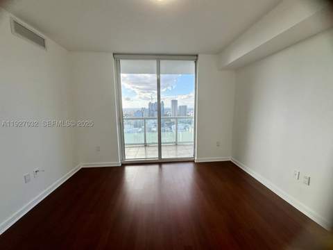 50 Biscayne Blvd 3807, Miami FL - photo 10 of 41