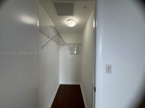 50 Biscayne Blvd 3807, Miami FL - photo 13 of 41