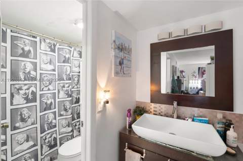 250 180th Dr 159, Sunny Isles Beach FL - photo 11 of 21