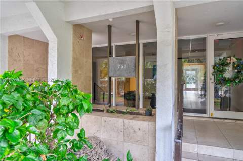 250 180th Dr 159, Sunny Isles Beach FL - photo 15 of 21
