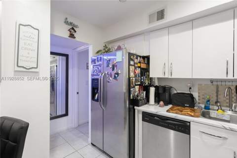 250 180th Dr 159, Sunny Isles Beach FL - photo 8 of 21