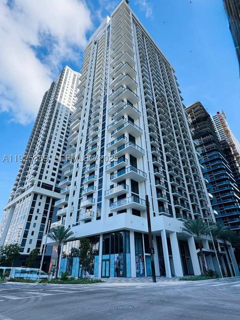 1 bedroom Condominium at 11 NE 6th 2813, Crosby Miami World Center, Miami — photo 1