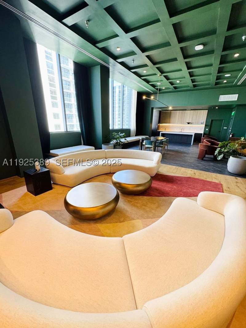 1 bedroom Condominium at 11 NE 6th 2813, Crosby Miami World Center, Miami — photo 3