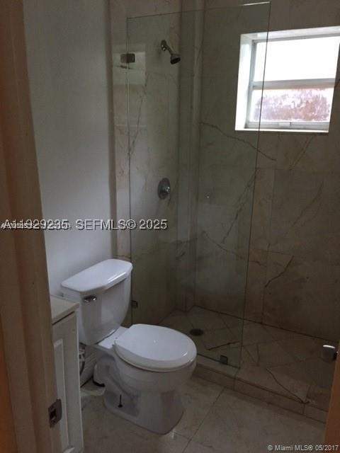 842 Meridian Ave 1B, Miami Beach FL - photo 6 of 6