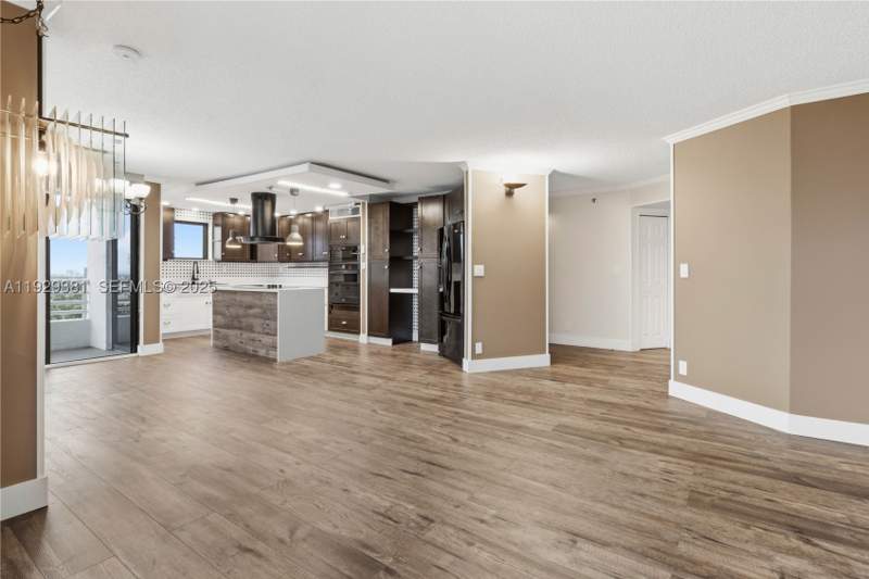 2 bedroom Condominium at 3300 NE 192nd St Lp06, Parc Central Aventura Eas, Aventura — photo 3