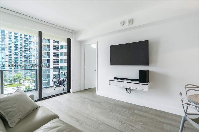 1 bedroom Condominium at 121 NE 34th St 1203, 3401 Midtown Condo, Miami — photo 5