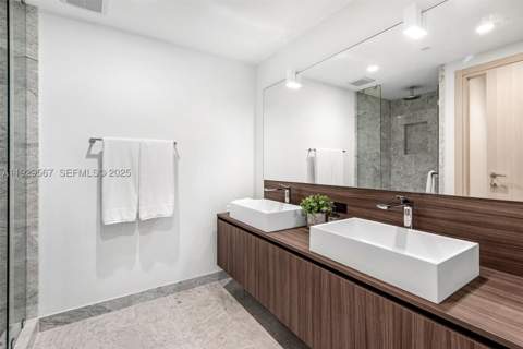 1000 Brickell Plz 4005, Miami FL - photo 11 of 33