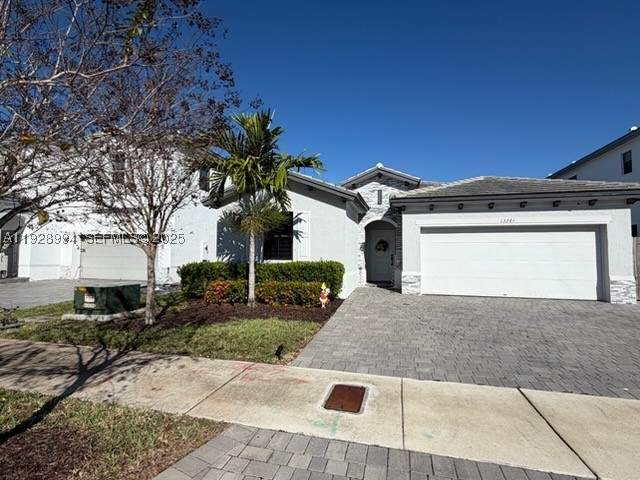 5 bedroom SingleFamilyResidence at 13361 SW 284th Ter, Pine Isle, Homestead — photo 2