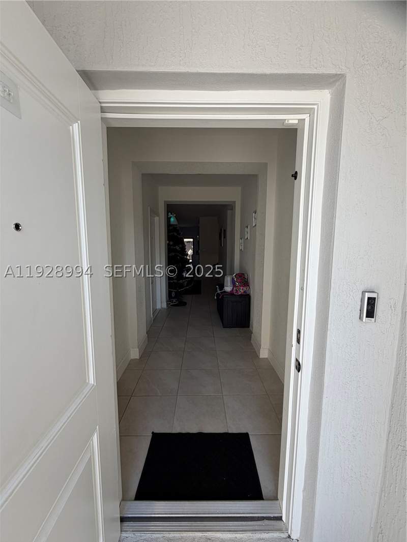 5 bedroom SingleFamilyResidence at 13361 SW 284th Ter, Pine Isle, Homestead — photo 5