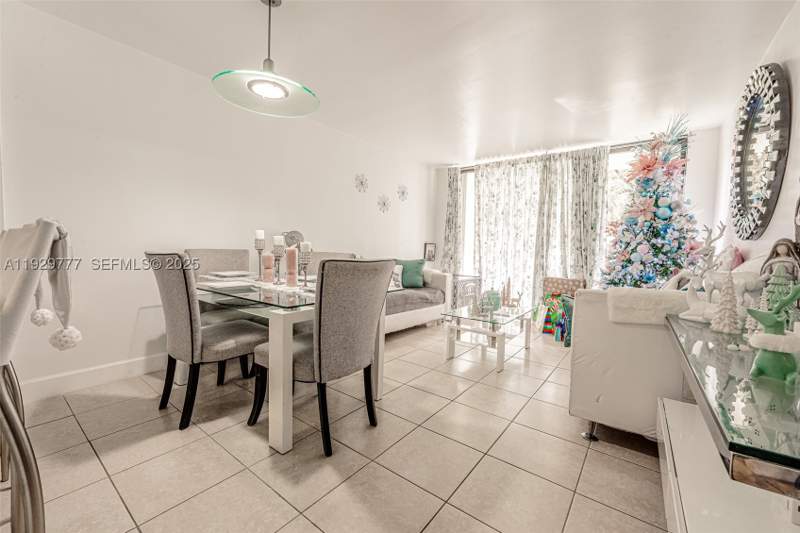 2 bedroom Condominium at 8006 SW 149th Ave D109, Pepermill Kendale Lakes, Miami — photo 4