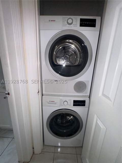 401 Collins Ave 21, Miami Beach FL - photo 17 of 32