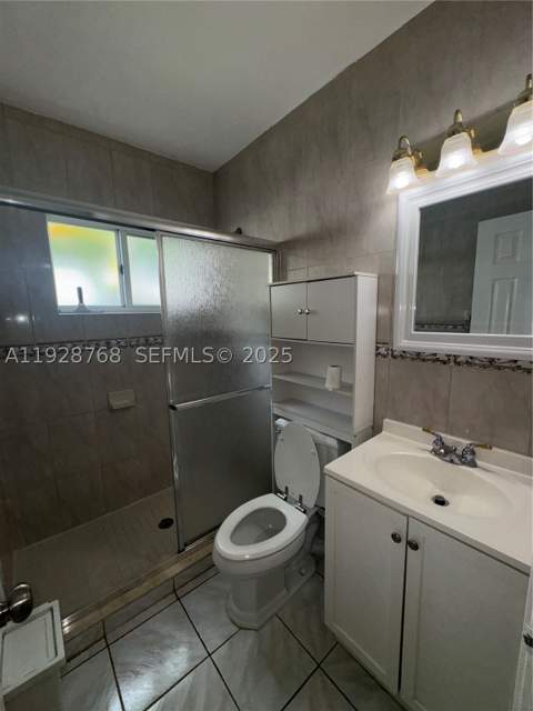 401 Collins Ave 21, Miami Beach FL - photo 18 of 32