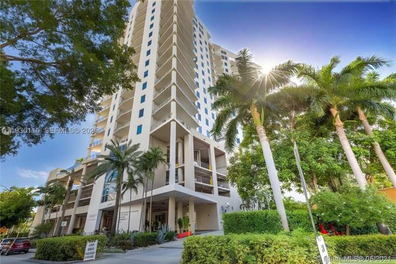 2 bedroom Condominium at 10 SW South River Dr 608, Neo Condo, Miami — photo 1