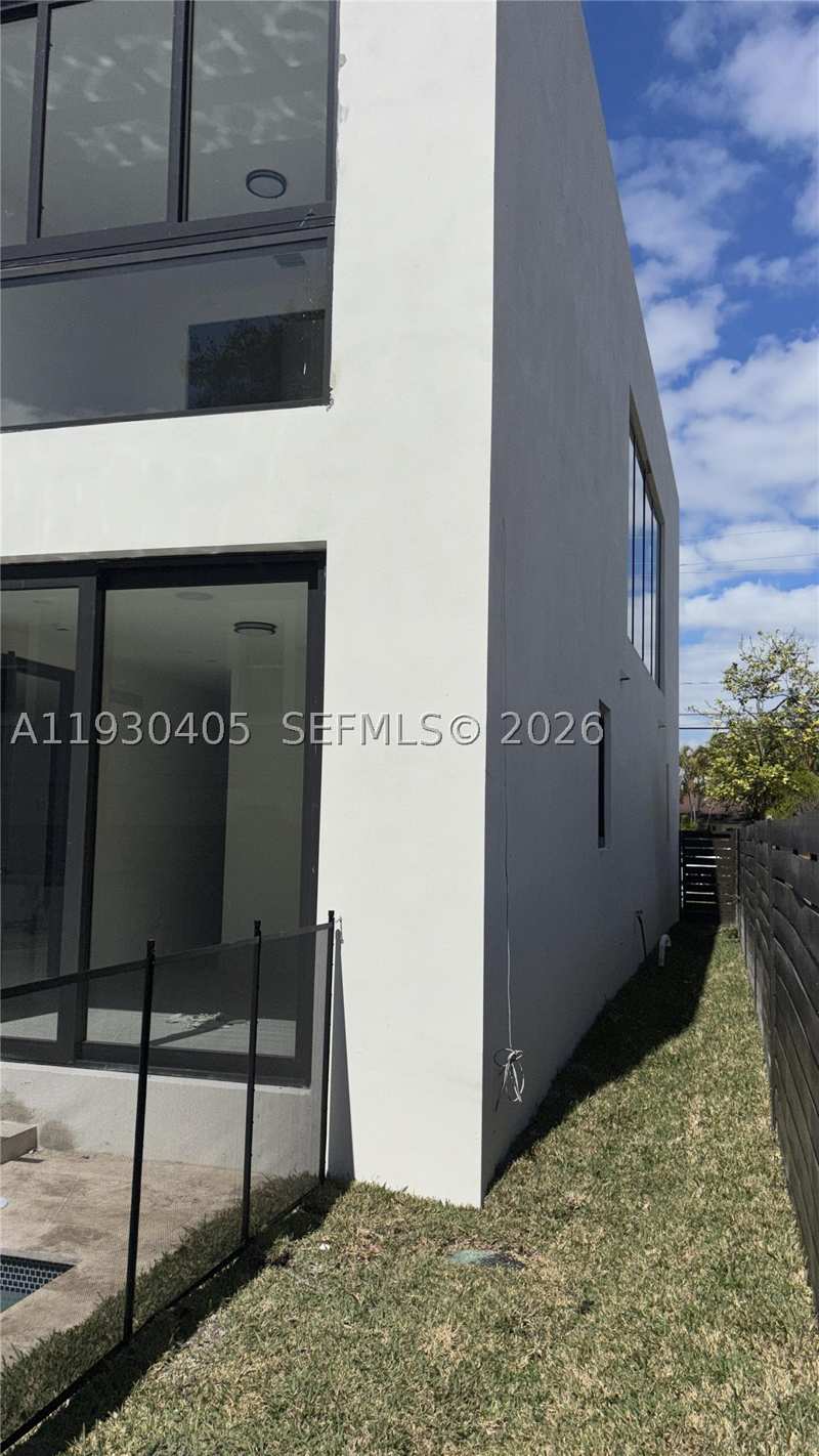 4 bedroom SingleFamilyResidence at 2484 SW 18th St, Silver Belle, Miami — photo 1