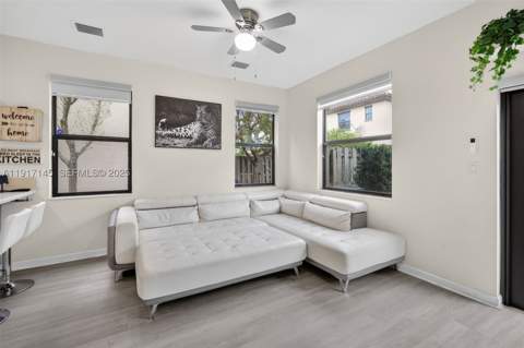 11527 SW 248th Ln, Homestead FL - photo 10 of 44