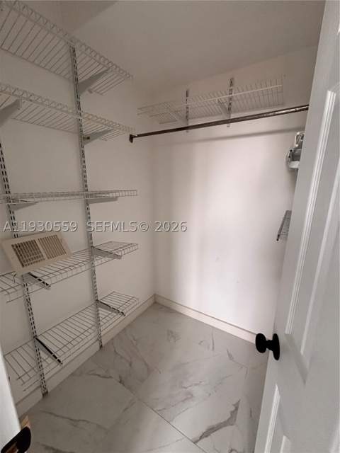 1027 Pennsylvania Ave 302, Miami Beach FL - photo 17 of 19