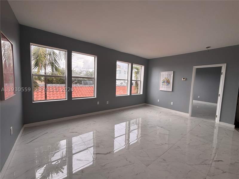 2 bedroom Condominium at 1027 Pennsylvania Ave 302, Penn Plaza Condo, Miami Beach — photo 2