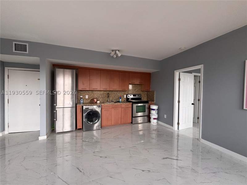 2 bedroom Condominium at 1027 Pennsylvania Ave 302, Penn Plaza Condo, Miami Beach — photo 5