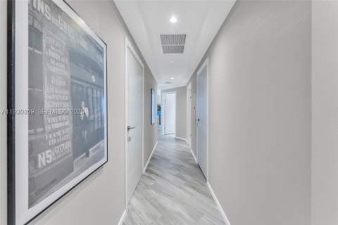 801 S Miami Ave 1805, Miami FL - photo 9 of 34