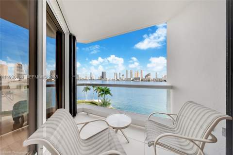 2600 Island Blvd 703, Aventura FL - photo 24 of 25