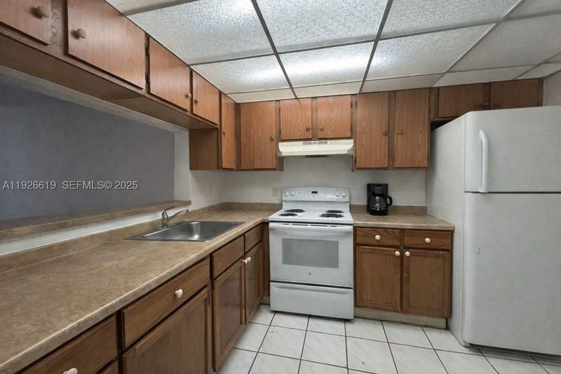 2 bedroom Condominium at 19701 SW 114th Ave 269-14, Point South Condo, Miami — photo 3