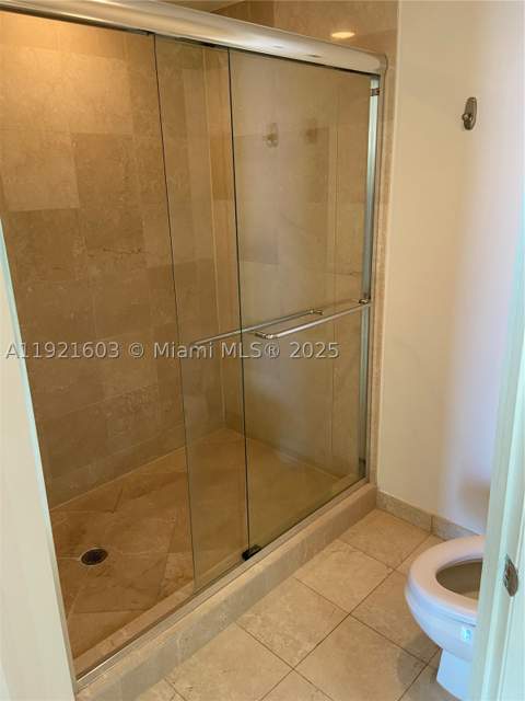 3370 Hidden Bay Dr 1914, Aventura FL - photo 11 of 18