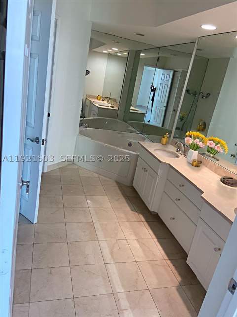 3370 Hidden Bay Dr 1914, Aventura FL - photo 18 of 18