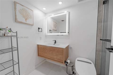 7601 E Treasure Dr 819, North Bay Village FL - photo 12 of 33