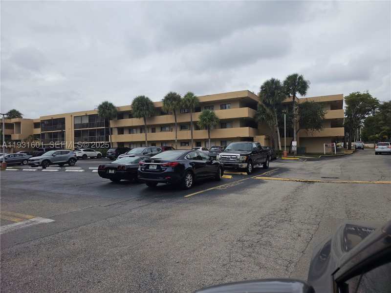 3 bedroom Condominium at 8415 SW 107th Ave 116W, Kendall Acres West Condo, Miami — photo 1