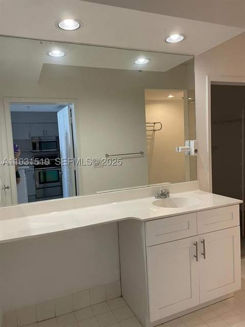 3105 NE 184th St 7202, Aventura FL - photo 15 of 21