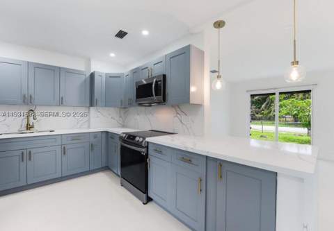 851 NW 146th St, Miami FL - photo 11 of 13