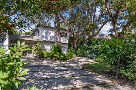 4095 Battersea Rd, Miami FL - photo 13 of 53
