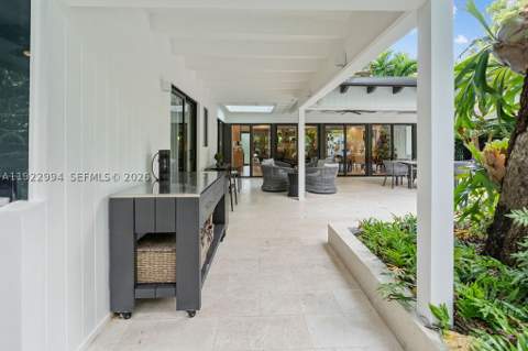 4095 Battersea Rd, Miami FL - photo 8 of 53