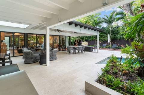 4095 Battersea Rd, Miami FL - photo 9 of 53