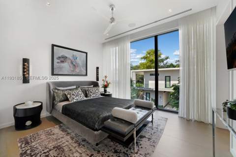 6411 Allison Rd, Miami Beach FL - photo 19 of 51