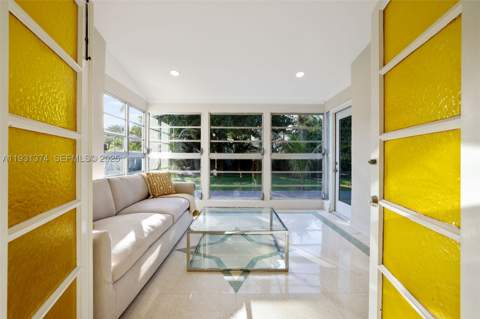3760 Royal Palm Ave, Miami Beach FL - photo 15 of 47
