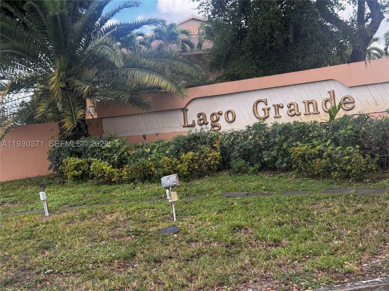 2 bedroom Condominium at 6455 W 27th Ave 44-13, Lago Grande Condo Three C, Hialeah — photo 1