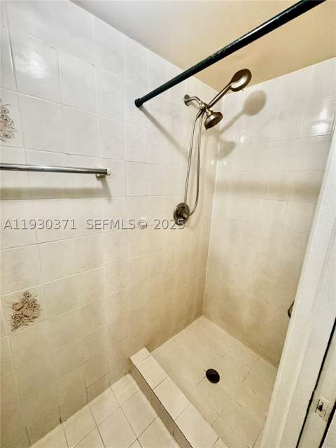 6455 W 27th Ave 44-13, Hialeah FL - photo 24 of 27