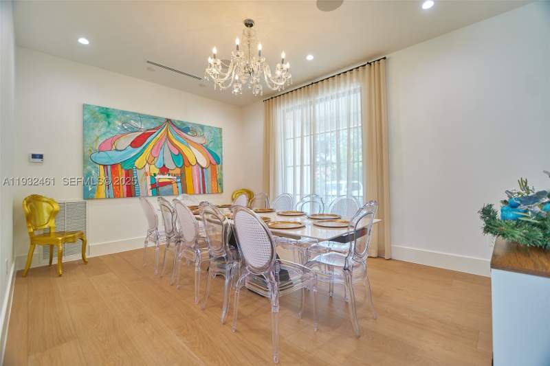 4 bedroom SingleFamilyResidence at 11001 SW 74th Ave, Kendall Park Estates, Pinecrest — photo 4