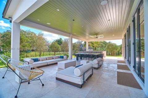 11001 SW 74th Ave, Pinecrest FL - photo 9 of 10