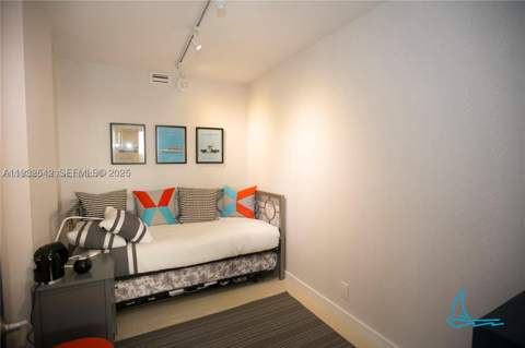 8877 Collins Ave 805, Surfside FL - photo 15 of 30