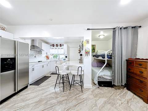 1860 NW 127th St, Miami FL - photo 12 of 48