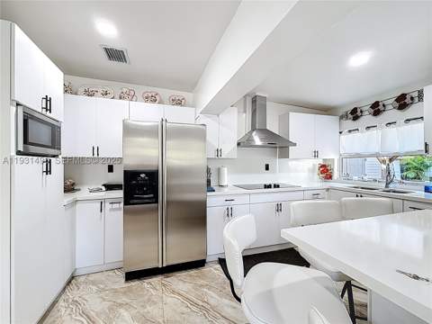 1860 NW 127th St, Miami FL - photo 14 of 48